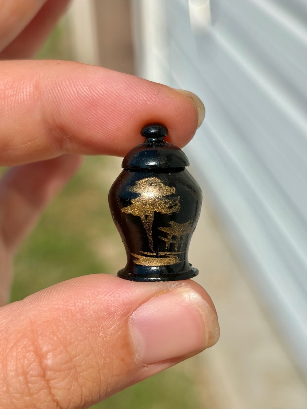 Vintage Ginger Jar Dollhouse Miniature 1:12 Scale 1 Inch Tall Temple Design